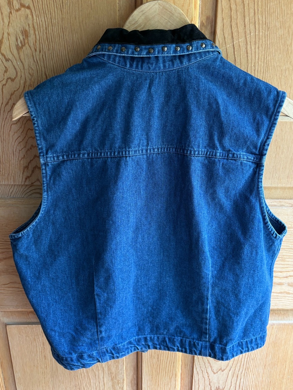 Rhythm Blue | Denim Vest | Velvet Collar | Large - Picture 3 of 3
